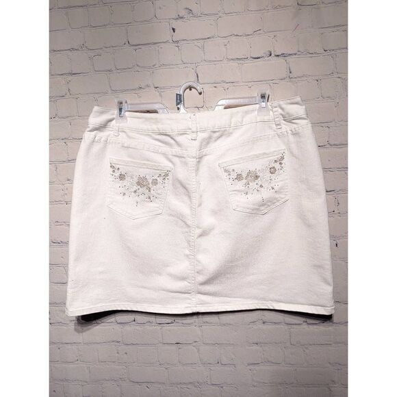 Christopher & banks white denim skort 16 - Picture 2 of 3